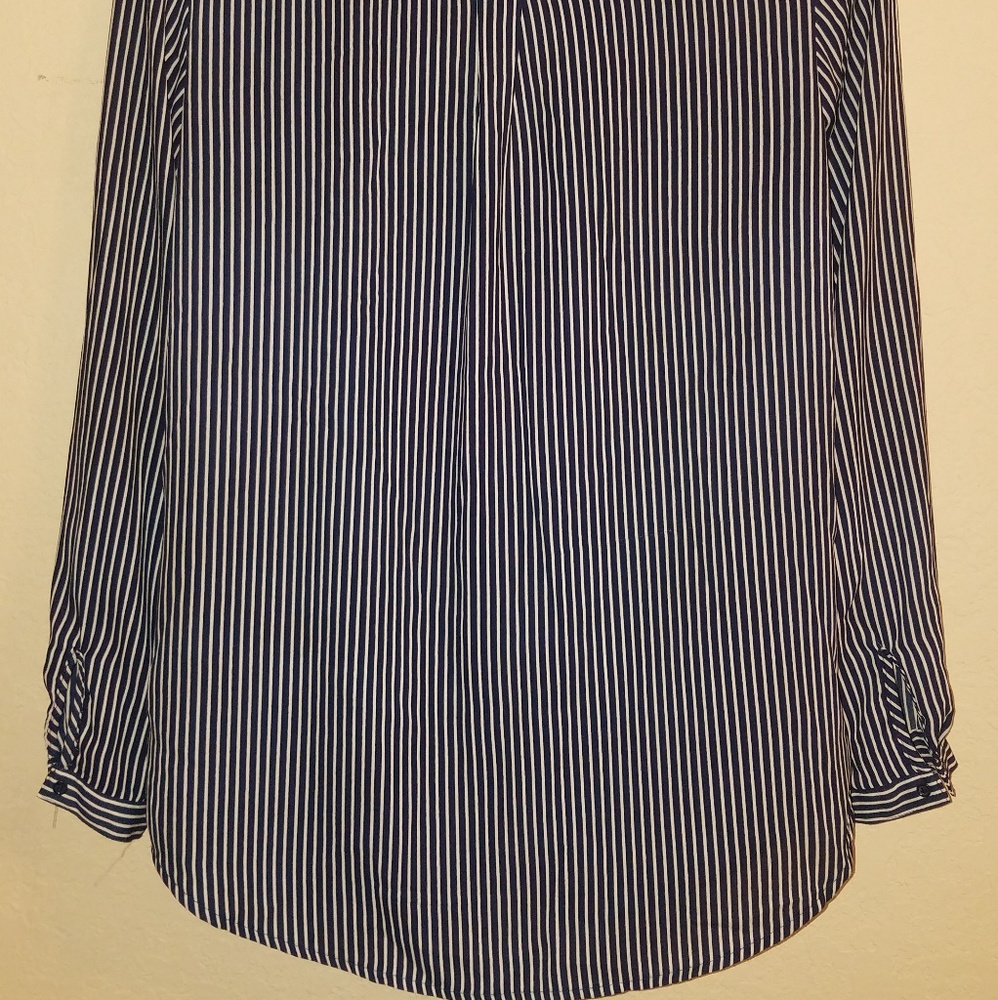 H&M Blouse - Picture 5 of 6